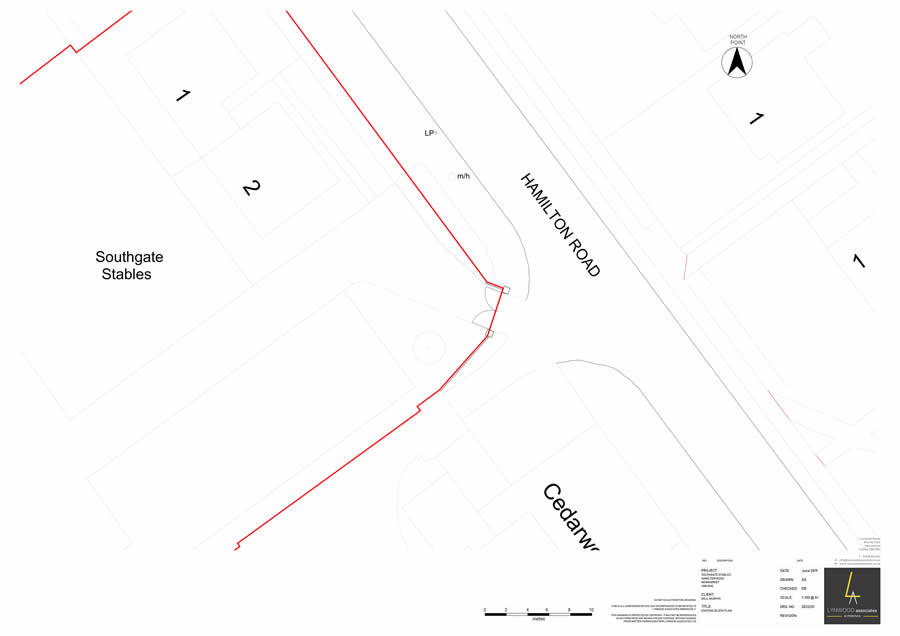 New Entrance Gates to Stables Existing Block plan